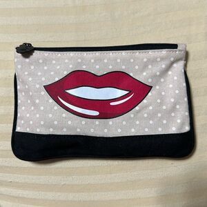IPSY travel or cosmetic bag, tassle zipper pull NWOT